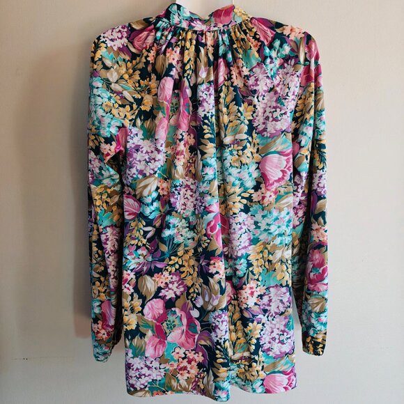 Vintage Floral Blouse - Picture 7 of 11